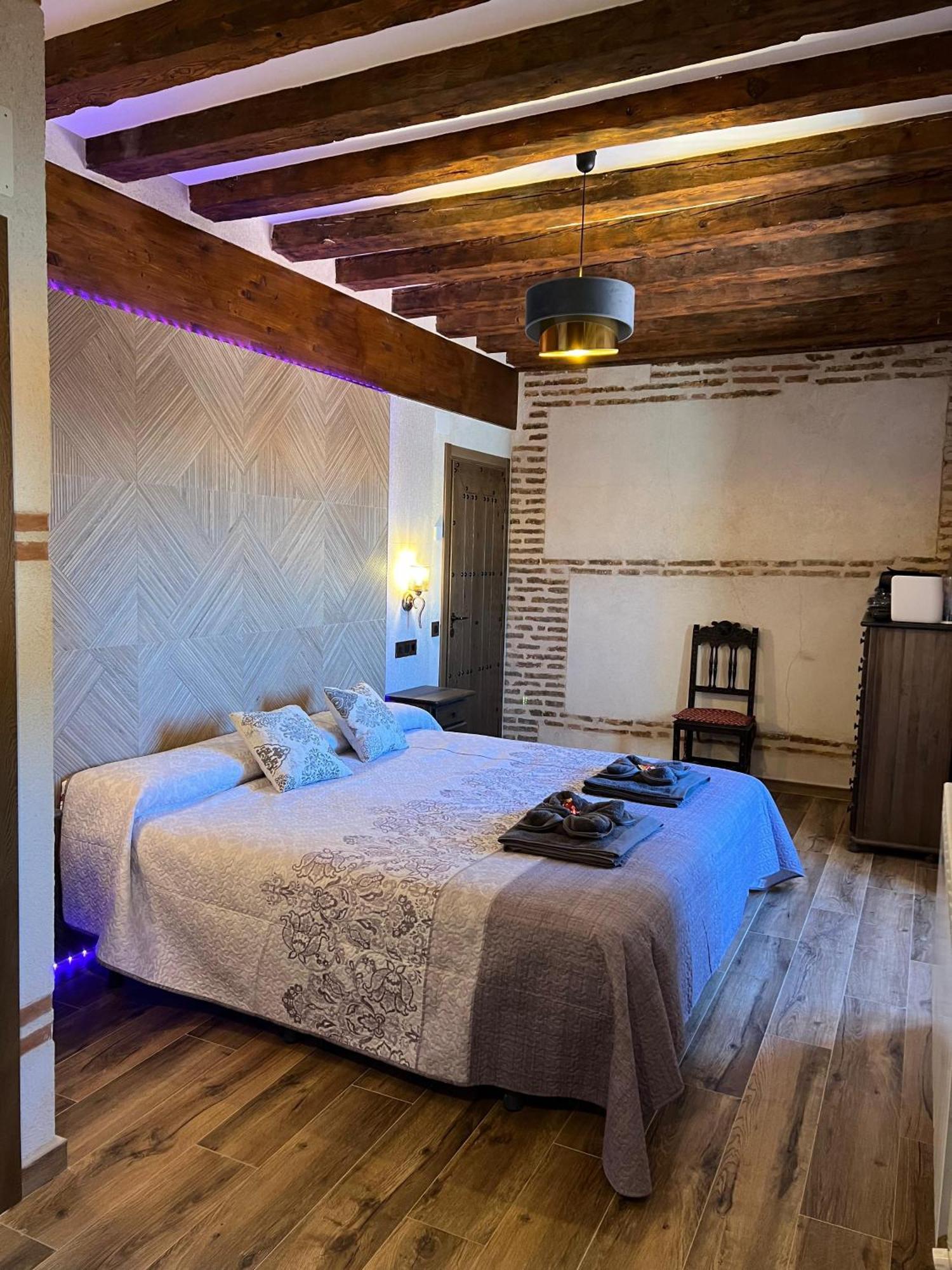 Casa Rural El Torreon Fontiveros Habitación foto
